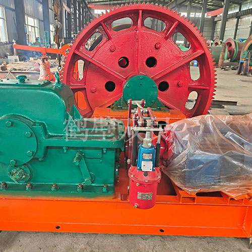 礦用鑿井絞車出口俄羅斯！